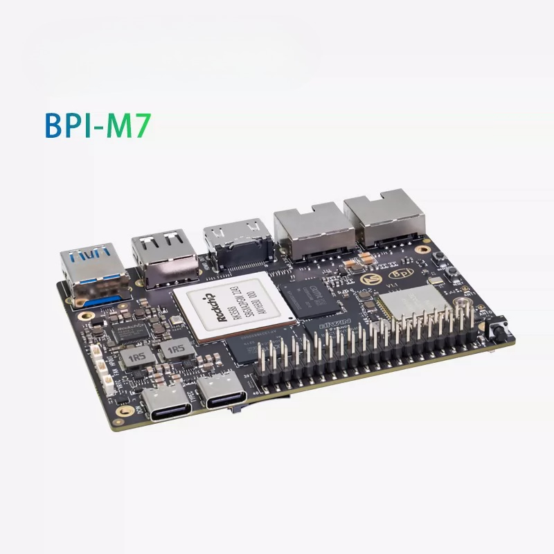 لوحة التطوير BananaPi BPI-M7 ب - مراجعة Rockchip Rk3588 Development Board وسعره